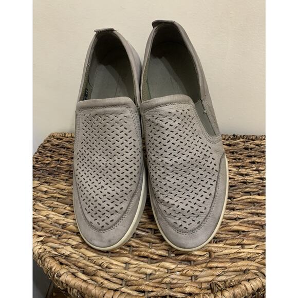 ECCO Mens Collin 2.0 Slip On Perf Leather Cut Out Detail Elastic Goring Grey 13 main image 6